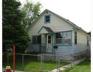 Photo 2:  in WINNIPEG: East Kildonan Residential for sale (North East Winnipeg)  : MLS®# 2913988