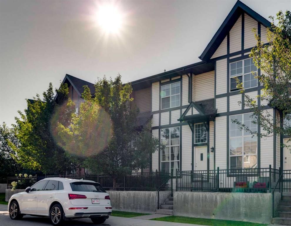 Main Photo: 65 New Brighton Common SE in Calgary: New Brighton Row/Townhouse for sale : MLS®# A2079312