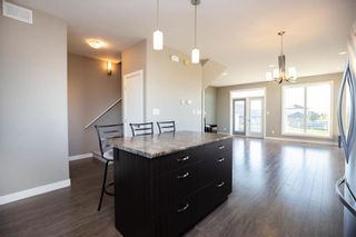 Photo 2: 10 Tweed Lane in Niverville: The Highlands Residential for sale (R07)  : MLS®# 1927670