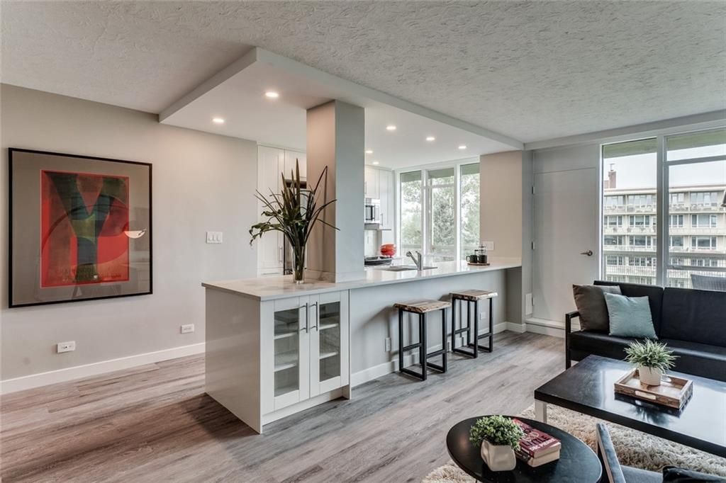 Main Photo: 503 3316 RIDEAU Place SW in Calgary: Rideau Park Apartment for sale : MLS®# C4236260