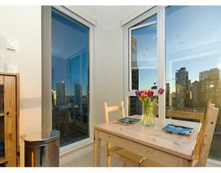 Photo 6: 1010 RICHARDS Street in Vancouver: Downtown VW Condo for sale in "THE GALLERY" (Vancouver West)  : MLS®# V628281