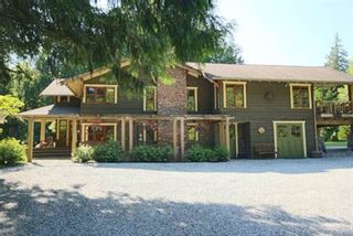 Photo 1: 943 CHAMBERLIN RD in Gibsons: Gibsons & Area House for sale (Sunshine Coast)  : MLS®# V1126085