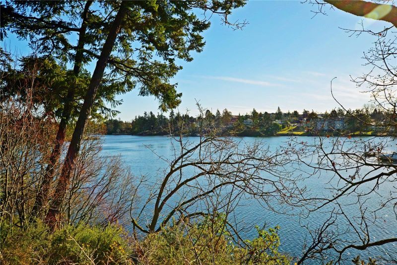 FEATURED LISTING: 202 - 190 Gorge Rd West Saanich