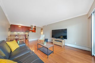Photo 2: 211 2025 W 2ND Avenue in Vancouver: Kitsilano Condo for sale in "THE SEABREEZE" (Vancouver West)  : MLS®# R2754995