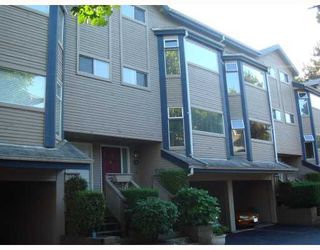 Photo 1: 4 1195 FALCON Drive in Coquitlam: Eagle Ridge CQ Townhouse for sale in "THE COURTYARDS" : MLS®# V775028
