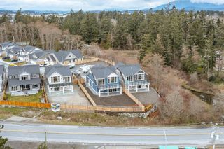 Photo 3: 9293 Bakerview Close in North Saanich: NS Bazan Bay House for sale : MLS®# 896638