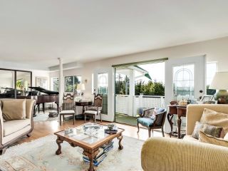 Photo 6: 3333 MARINE Drive in West Vancouver: West Bay House for sale in "West Bay" : MLS®# R2761097