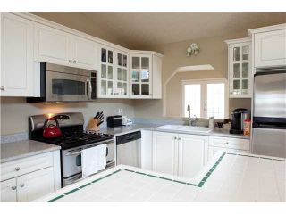 Photo 2: 41532 RAE Road in Squamish: Brackendale House for sale in "BRACKENDALE" : MLS®# V1070185