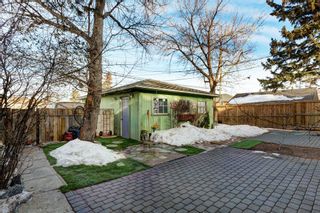 Photo 3: 912 69 Avenue SW in Calgary: Kingsland Full Duplex for sale : MLS®# A2021286