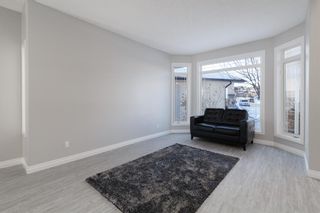 Photo 2: 57 Val Gardena View SW in Calgary: Springbank Hill Detached for sale : MLS®# A2020906