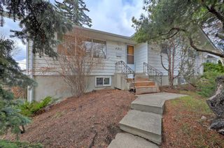 Photo 1: 4311 19 Street NW in Calgary: Charleswood Detached for sale : MLS®# A2127918