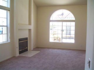 Photo 3: CHULA VISTA House for sale : 3 bedrooms : 556 Glover