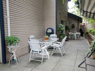 Photo 4: 47 1195 FALCON Drive in Coquitlam: Eagle Ridge CQ Townhouse for sale in "Courtyards" : MLS®# V1012695