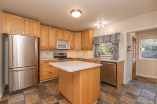 Photo 6: 2472 MATHERS Avenue in West Vancouver: Dundarave House for sale : MLS®# R2659170