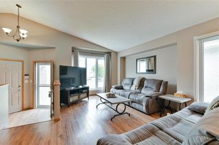 Photo 4: 78 Henry Dormer Drive in Winnipeg: Island Lakes Residential for sale (2J)  : MLS®# 202122225