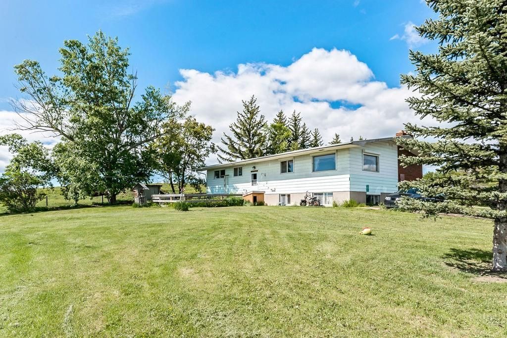 Main Photo: 386091 112 Street: Rural Foothills County Detached for sale : MLS®# C4301628