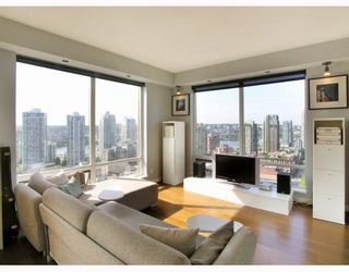 Photo 3: 2202 1055 HOMER Street in Vancouver: Downtown VW Condo for sale in "THE DOMUS" (Vancouver West)  : MLS®# V777326