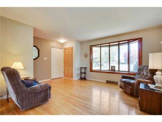 Photo 3: 129 FAIRVIEW Crescent SE in Calgary: Fairview House for sale : MLS®# C4062150