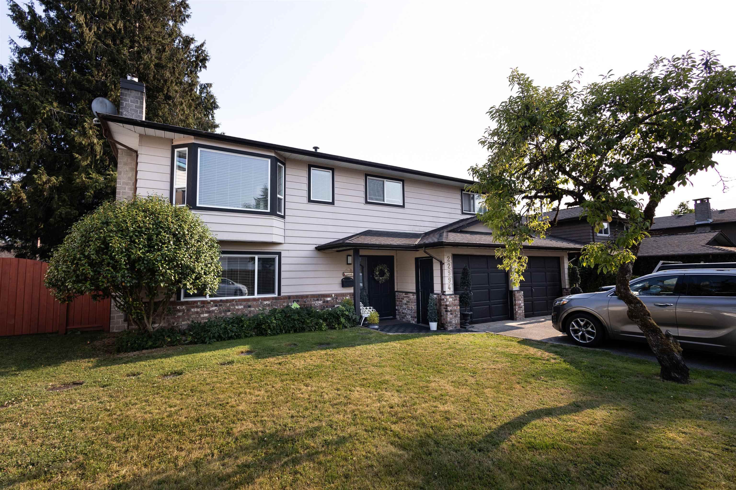 Main Photo: 22994 CLIFF Avenue in Maple Ridge: East Central House for sale : MLS®# R2831206