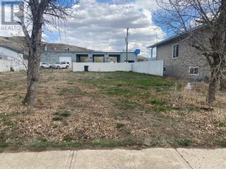 Photo 1: 104 Poplar Street in Drumheller: Vacant Land for sale : MLS®# A1109169