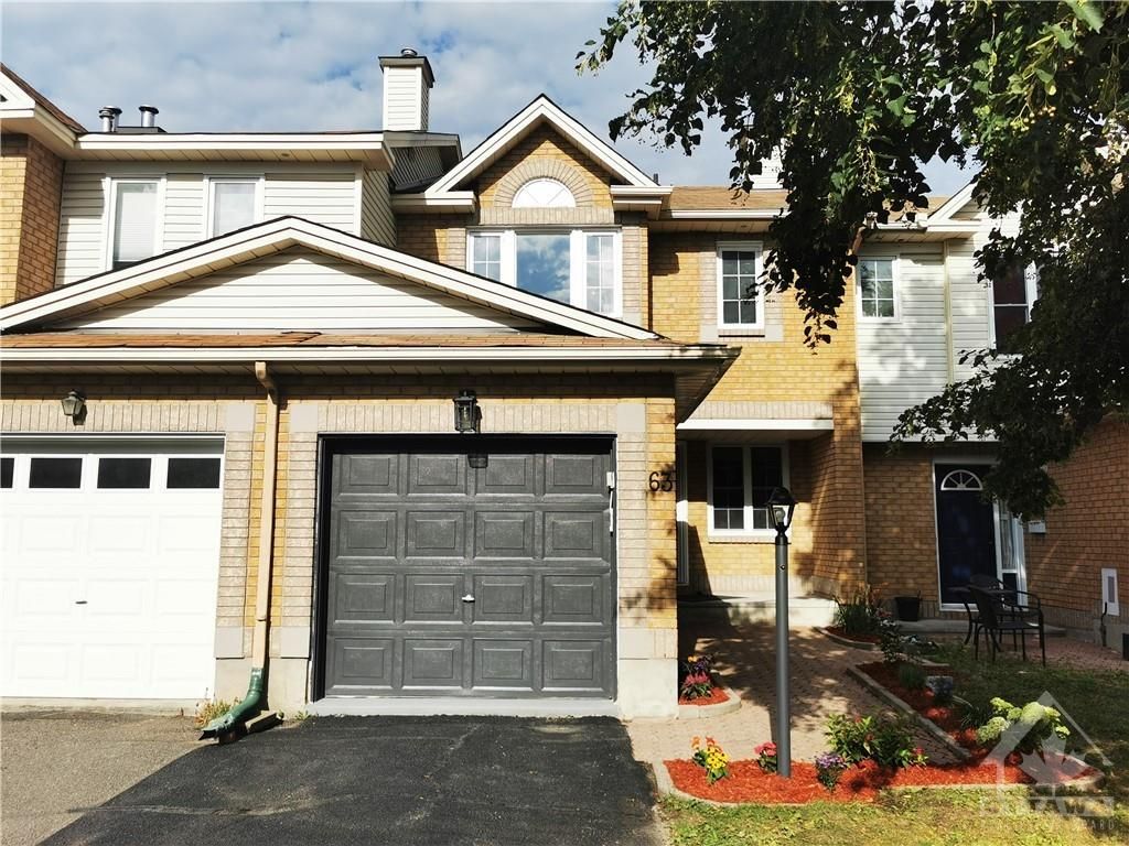 Main Photo: 63 Longshire Circle in Ottawa: Barrhaven Residential for sale : MLS®# 1258282