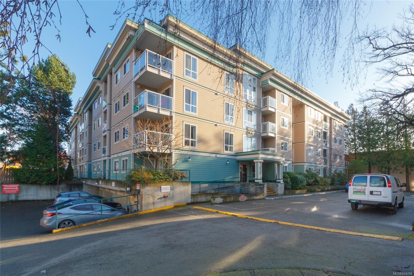 Main Photo: VICTORIA REAL ESTATE IN BC = Downtown 2 Bedroom Condo For Sale SOLD MLS # 894296