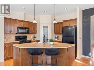 Photo 13: 380 Providence Avenue Unit# 24 in Kelowna: House for sale : MLS®# 10310569