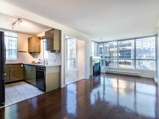 Photo 7: 2202 1328 W PENDER Street in Vancouver: Coal Harbour Condo for sale in "Classico" (Vancouver West)  : MLS®# R2629055