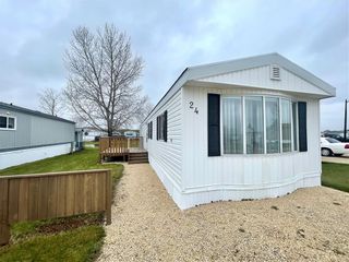 Photo 4: 24 LOUISE Street in St Clements: Pineridge Trailer Park Residential for sale (R02)  : MLS®# 202225654