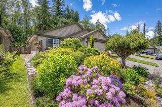 Photo 1: 113 2205 Robert Lang Dr in Courtenay: CV Courtenay City House for sale (Comox Valley)  : MLS®# 907974