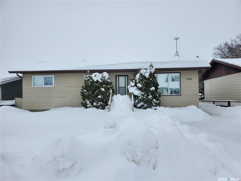 Main Photo: 2108 100A Street in Tisdale: Residential for sale : MLS®# SK854675