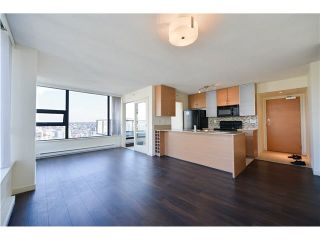 Photo 2: 3004 928 HOMER Street in Vancouver: Yaletown Condo for sale in "YALETOWN PARK I" (Vancouver West)  : MLS®# V1138005