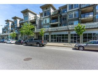 Photo 12: 420 10180 153RD Street in Surrey: Guildford Condo for sale in "charlton park" (North Surrey)  : MLS®# R2136806