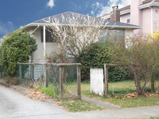 Photo 1: 5505 KILLARNEY Street in Vancouver: Collingwood VE House for sale (Vancouver East)  : MLS®# V811445