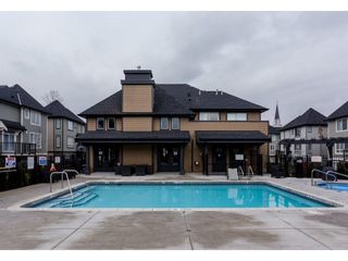 Photo 2: 61 8138 204 Street in Langley: Willoughby Heights Townhouse for sale in "ASHBURY AND OAK" : MLS®# R2245395