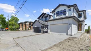 Photo 2: 530 30 Avenue NE in Calgary: Winston Heights/Mountview Detached for sale : MLS®# A2137972