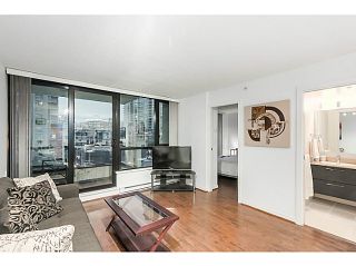 Photo 3: 903 928 HOMER Street in Vancouver: Yaletown Condo for sale in "YALETOWN PARK1" (Vancouver West)  : MLS®# V1105059