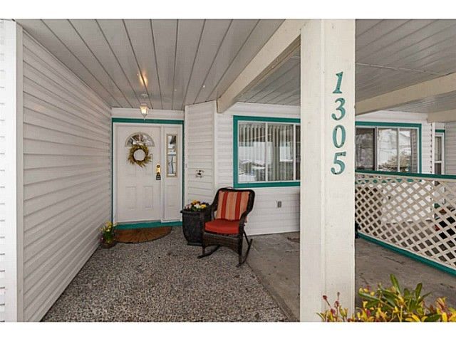 Main Photo: 1305 21937 48 Avenue in Orangewood: Murrayville Home for sale ()  : MLS®# F1404673