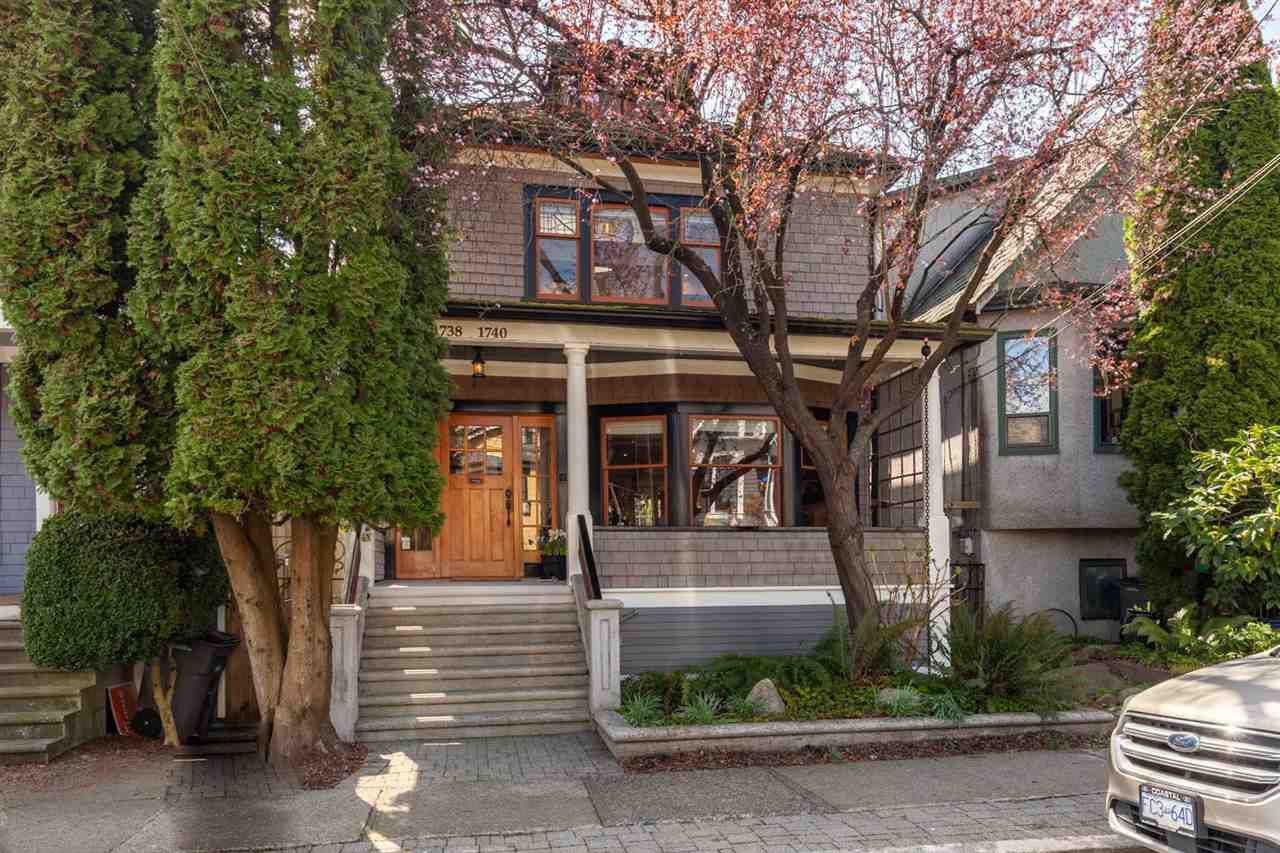 Main Photo: 1738 MCSPADDEN Avenue in Vancouver: Grandview Woodland House for sale in "Commercial Drive" (Vancouver East)  : MLS®# R2559872