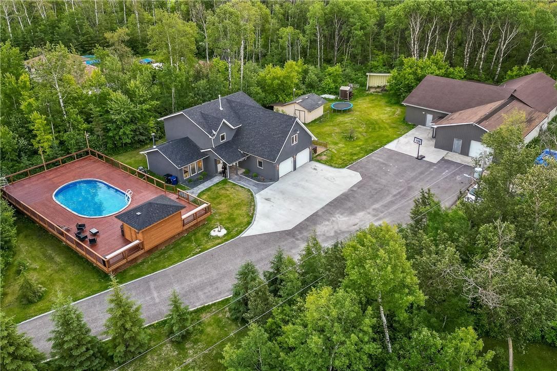 Main Photo: 53 Berg Drive in Mitchell: House for sale : MLS®# 202312269