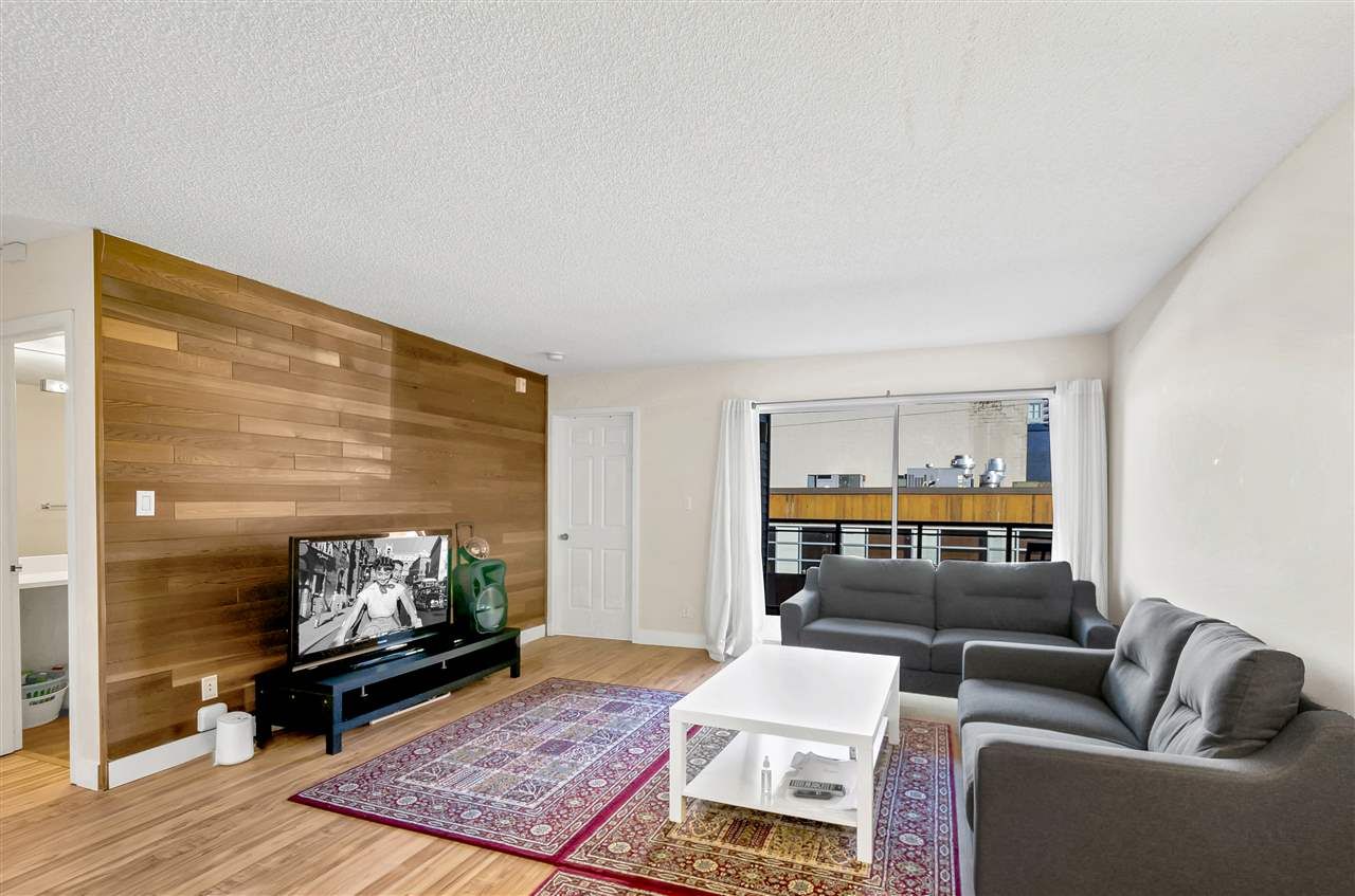 Main Photo: 208 1550 CHESTERFIELD AVENUE in North Vancouver: Central Lonsdale Condo for sale : MLS®# R2543393