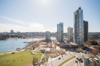 Main Photo: 1803 388 DRAKE Street in Vancouver: Yaletown Condo for sale in "GOVERNOR'S TOWER" (Vancouver West)  : MLS®# R2763763