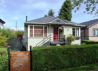 Photo 1: 4428 ST GEORGE Street in Vancouver: Fraser VE House for sale in "MAIN STREET AREA" (Vancouver East)  : MLS®# V1008040