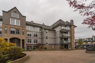 Photo 4: 407 20200 56 Avenue in Langley: Langley City Condo for sale in "The Bentley" : MLS®# R2356698