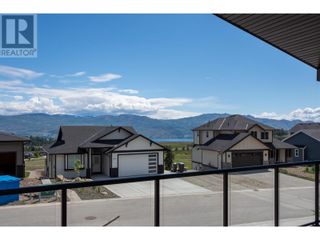 Photo 2: 2590 Crown Crest Drive in West Kelowna: House for sale : MLS®# 10306805