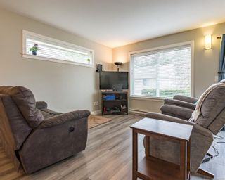 Photo 2: 104 4699 Muir Rd in Courtenay: CV Courtenay East Row/Townhouse for sale (Comox Valley)  : MLS®# 870188