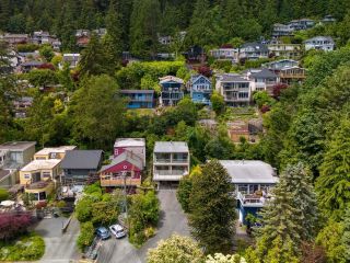 Photo 3: 2433 PANORAMA Drive in North Vancouver: Deep Cove House for sale : MLS®# R2893916