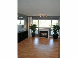 Photo 3: 205 6390 196TH Street in Langley: Willoughby Heights Condo for sale in "WillowGate" : MLS®# F1402984