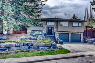 Main Photo: 3403 23 Street NW in Calgary: Charleswood Detached for sale : MLS®# A2133026