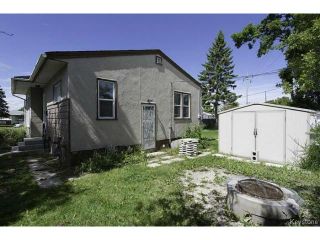 Photo 3: 683 Keewatin Street in WINNIPEG: Maples / Tyndall Park Residential for sale (North West Winnipeg)  : MLS®# 1317251